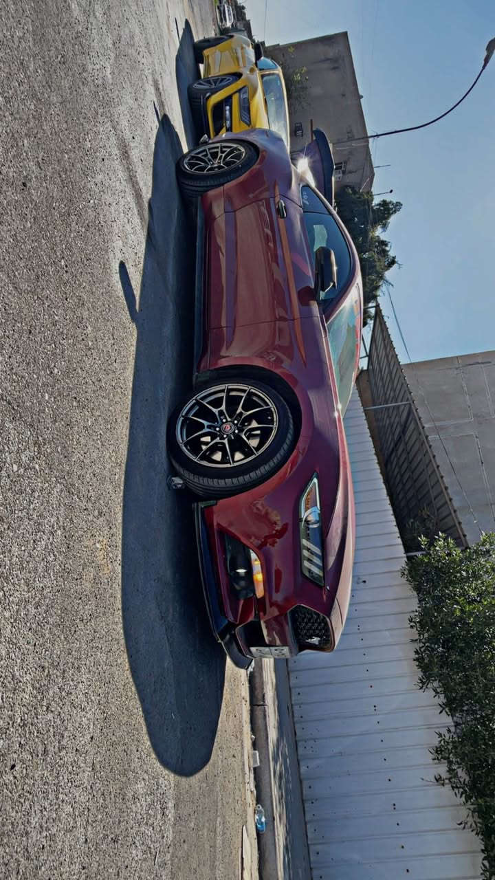 موستنك موديل 2017 
V6
سيارة جاهزة من كلشي 
تايرات جدد مصالهن يومين شادهن  
صبغ حزام سيارة قمارة والجنطة بلاد مابيهن صبغ 

السعر 129 بيهة مجال 
بيع او مراوس
 *********** بغداد, العراق
