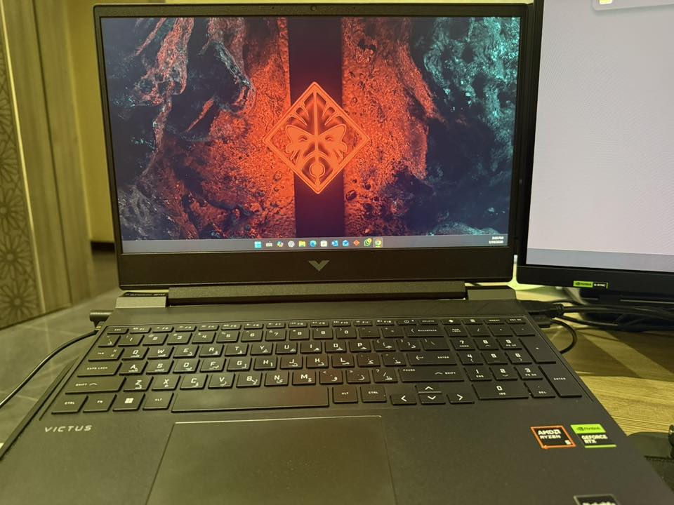 Hp Victus
Amd ryzen 5-8645
Rtx 4050
Hard 1 Tb lexar nm790 7400
Ram 32
للبيع بسعر ١٤٠٠
الابتوب جدا نظيف بنسبة 100 ٪ بس ملاحظة بسيطة موضحة بصورة
***********
