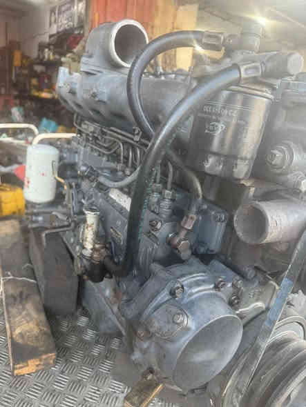 للبيع محرك 102 ازوزه دايو ***********
