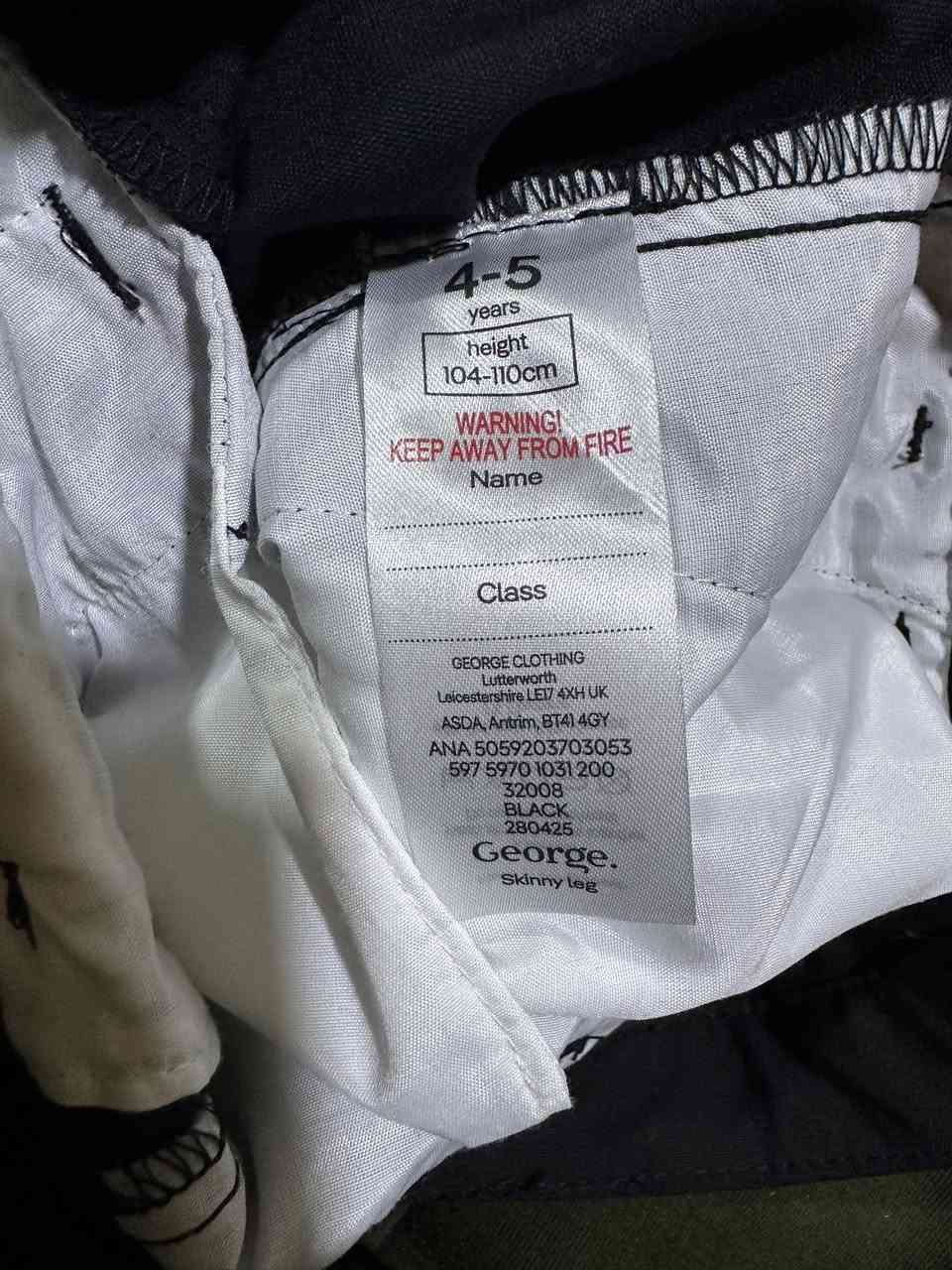 شروة بناطير قماش اوروبية جديد
شبابي / ولادي كل المقاسات مشكل
ثلاث الوان اسود-  نيلي - رصاصي

سعر القطعة #بلاااش 2000 دينار فقط 🔥 
اقل كمية 500 قطعه

للحجز وتساب ابو لاوند
***********
