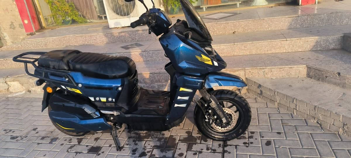 مكلف بنشر 
صاحبها قافلها مليون
***********
البصره المعقل
