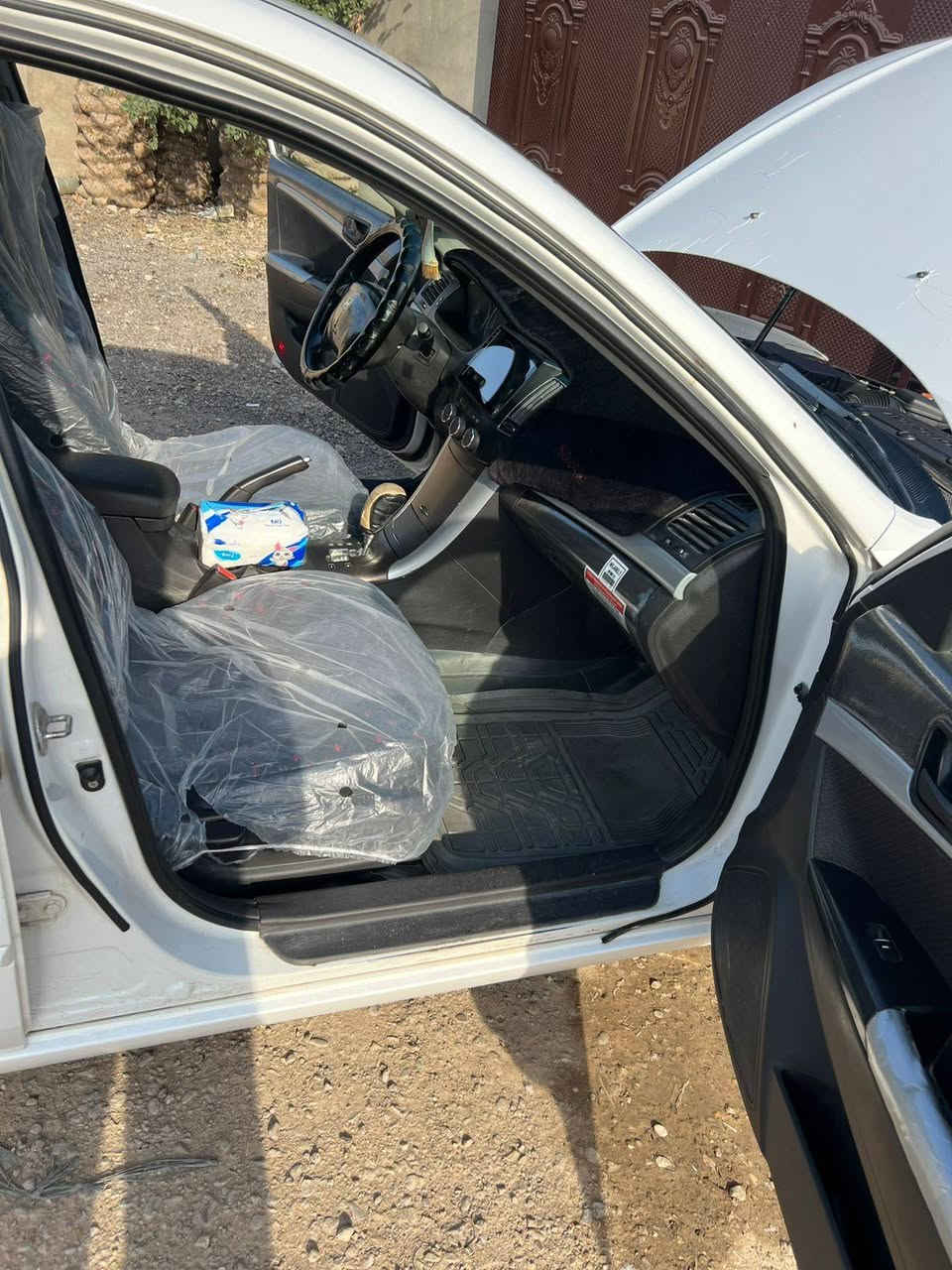 سلام عليكم سوناتا موديل 9. خليجي مصبوقه حزام تحويل ثاني يوم السعر 98 بيها مجال بسيط اكثر ستفسار اتصل علئ رقم ***********
