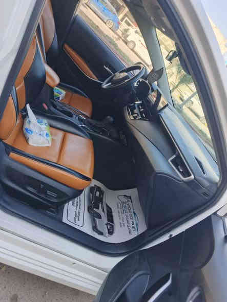 السلام عليكم كورلا للبيع موديل 2023 خليجي هايبرد باب اول السياره مكفوله من الضربه والصبغ والبارد السياره جديده جدا جدا 
بسمي رقم جديد بغداد
مواصفات السياره 
محرك 1800 دوش مامفتوح 
فتحه سلايت 
بصمه 
كراسي جلد مشمشي
كراسي 2 كهربائي 
هاند بريك دكمه 
لد امامي و خلفي 
فول ايرباكات
شاشه كار بلي
رادار أمامي
فول تحكم ستيرن 
هواي بعد بيها مواصفات
السياره جديده جدا جدا مكفوله وبيها سونار وهذا فديو للتوضيح
السعر 142$
*********** بغداد
