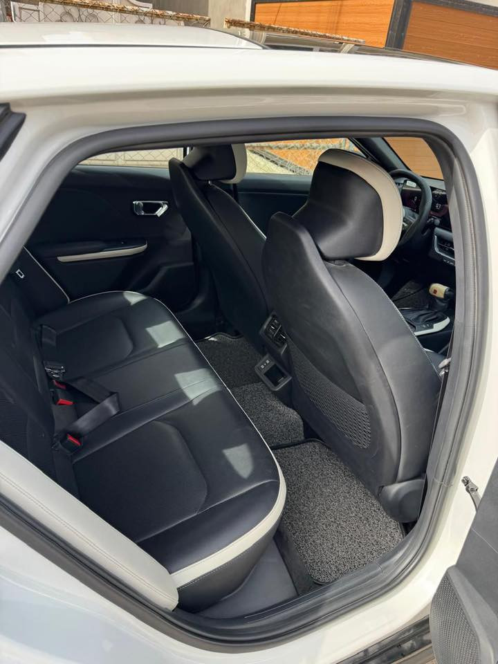 السلام عليكم اخوان للبيع K4 2025 خليجي بلاك اديشن ضمان الدوليه جي تي لاين فول الفول اعلى فئة ماشيه ٥ آلاف وشويه سيارة مكفوله كفاله عامه السعر 210 وبيه مجال للاستفسار الاتصال ***********
