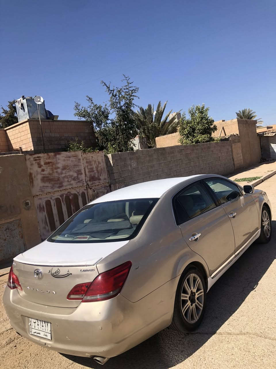 السلام عليكم للبيع افلون 2008 خليجي فول مواصفات رقم بغداد
بيها صبغ 3 قطع فقط بدون دواخل 

گير ومحرك شرط 

صدر امامي خلفي صار سبوع شاده جديد 

السعر 110 وبيها مجال 

للأستفسار اكثر اتصل ع رقم *********** 

يرحم والديكم المو شراي لايتصل 

مكان السياره الأنبار _القائم
