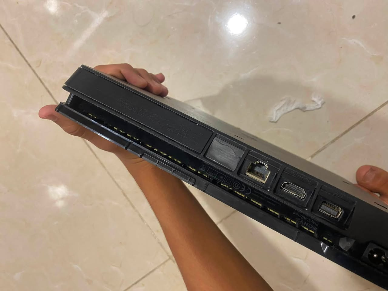 بلي فور اونلاين تحديث ١٣.٥٠للبيع الجهاز لوك ستيكر مداخل صيانه السعر ٢٤٠وبي مجال ويا قرص بيس ٢٠٢٠ويدات ثنين للتواصل ***********مكاني بغداد صليخ
