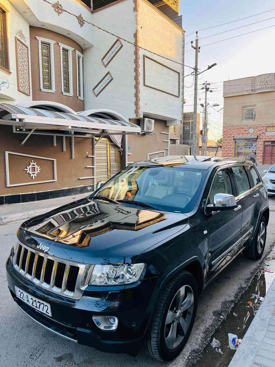 السلام عليكم جيب لمتد خليجي. موديل 2011 اصل رقم اربيل الجديد تريد تحويل تريد وكاله فول الفول خليجي. كلين  مكفووله من الحادث والتبديل بيه ثنين ارباع صبغ.  ربع الجوملغ من الاسفل. وربع باب اثر شخوط.  ملاحظه المحرك 8 سلندر ارتي.  الموصفات. كشنات جلد. شاشه كبيره اماميه رادار. امامي نقطه عمياء مريات شفط. باب خلفي كهربهائي.  فتحه سلايت بانوراما.  
وبيها بعد موصفات.  السعر 149$ وبيه مجال جدا بسيط حك الجيه. الشراي يتصل على الرقم *********** البصرة, العراق
