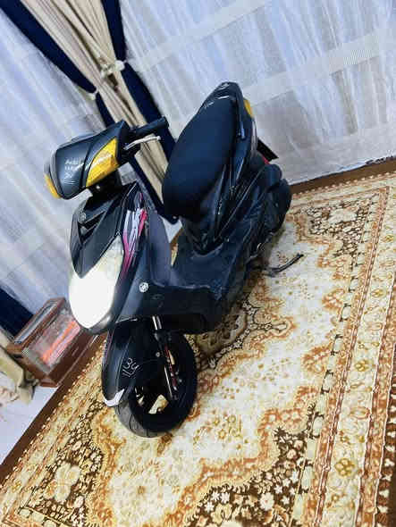 السلام عليكم سكنس ياباني قبق نفخ ستان كهربائي  فحل نوزل خطين    حديث مال رمبه جديده لوك مكفوله كفاله عامه مكينه. برغي ممفتوح بيه شلعه معدل فول جيب عشرين فيتر وياك اذ مفتوح بيه برغي تاخذه بلاش قبل شهرين نزله من الرمبه. كهربائيات كله شغاله اوراقه بسمي دراجه تتعب تكول جديده مال جناي مستعجل عل بيعه السعر 800    وبيه. مجال الهاتف ***********  العنوان بغداد. الكراخ
