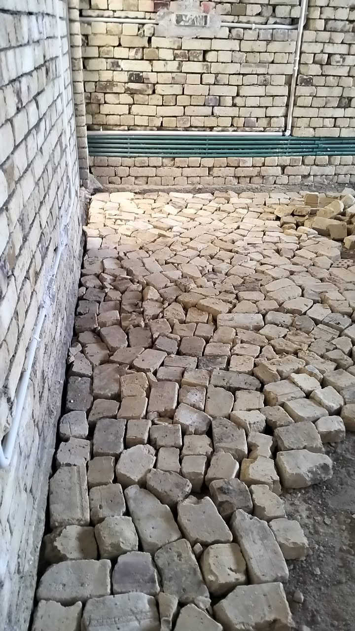 ياالله السلام عليكم يوجود كادر تربيع البيوت وفراش تراب وتعديل الارضيه وادخال مواد بناء جاهزين في كل وقت كل ماعليك الاتصال ***********
