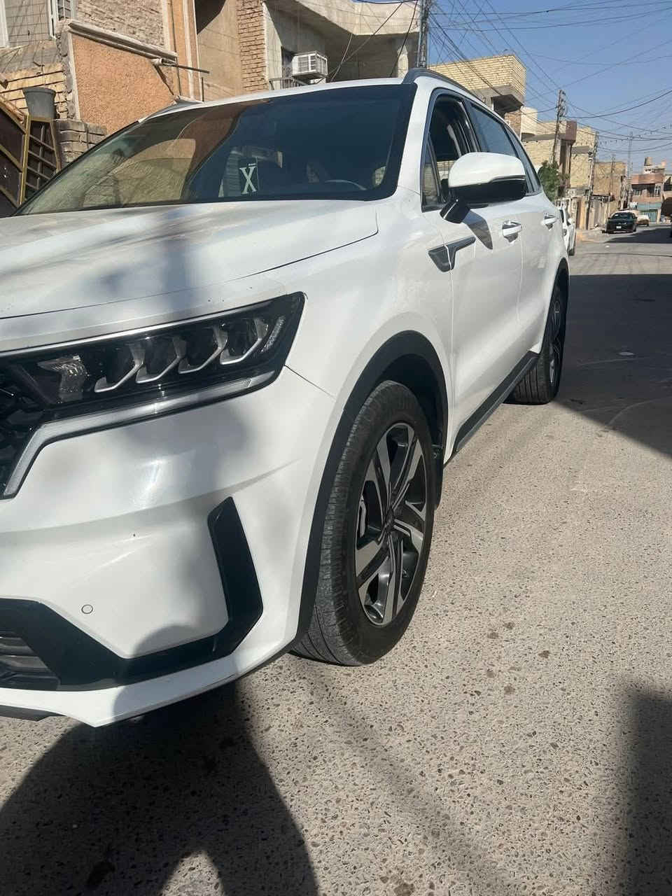 كيا سورينتو 2023 فول مواصفات ماعدا البنراما ضمان الشركة الدولية رقم بغداد
▪️ماشية 47000km
▪️7 راكب
▪️4 كاميرات 
▪️گير ماوس
▪️محرك 6 سلندر
▪️قماره حديد
▪️كشنات جلد 
▪️تحكم قياده اربع انضمه
▪️بصمة ابواب
▪️بردات بلادي
▪️تشغيل عن بعد
▪️شاشة خرائط
▪️صندوق بصمة  سياره فول ماعدا البنارامه وشوفته احله من الصور واكون ممنون من الجميع الاستفسار اكثر
ملاحضه بيه بنيد فقط بدون داخل 

 *********** السعر 295  وبيه مجال الطيبين
