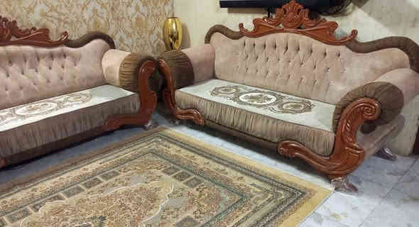 تخم ملكي  تركي ثكيل تكمةمستخدم 450عشرة مقاعد‎0771 799 6886الشراي يتفضل خاص بغداد
