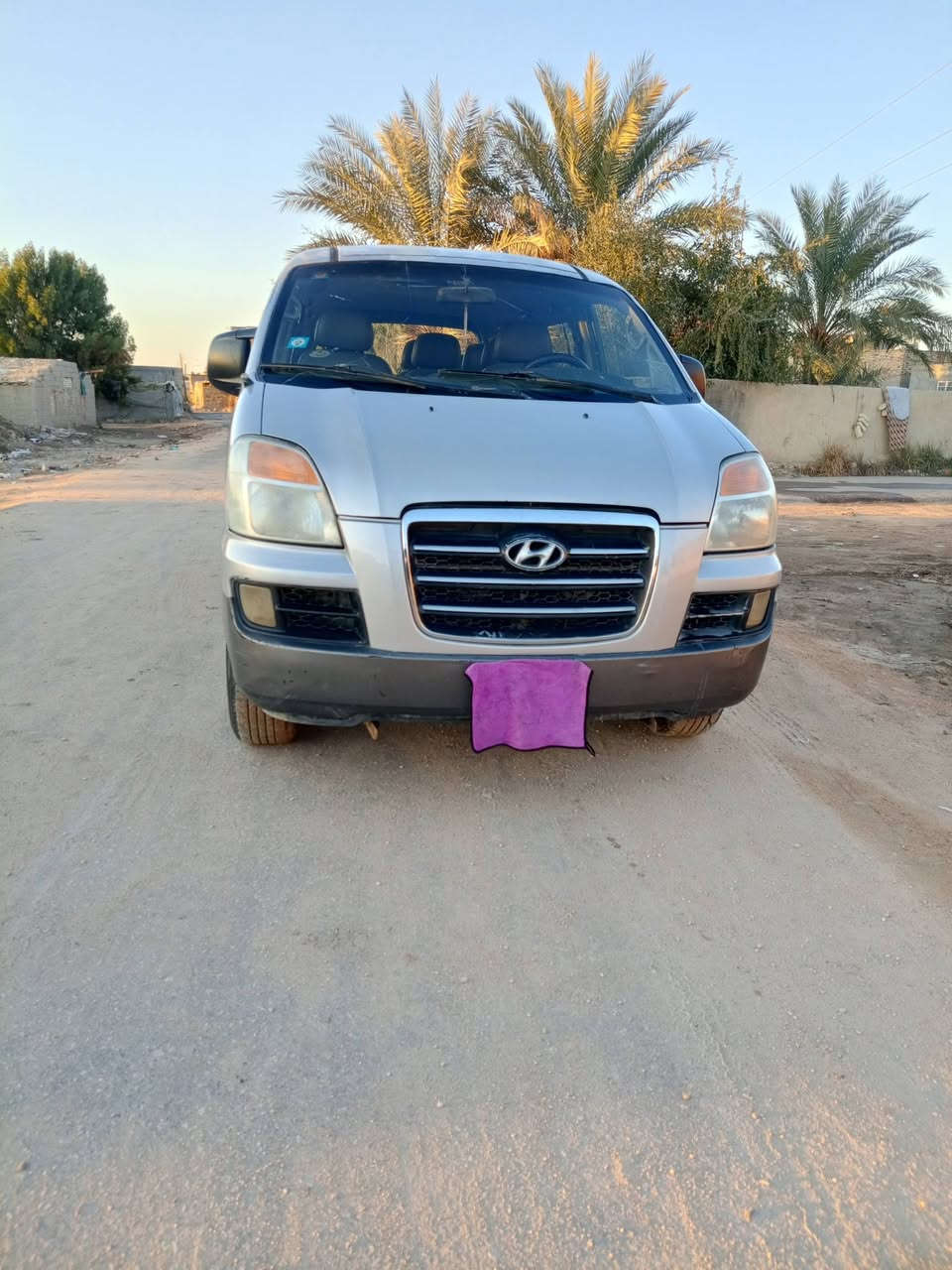 ستاركس 2007 مكينه مفتوح كير عادي مكفوله كفاله عامه مكينه وكير واكسن بل كارتون تبريد شغال تدفئه تبريد سنتر لوك سياره جديده بمعنه الكلمه ما مشتغله عبريه شي قليل شواصي اربعتهن شركه تخم تاير رقم نجف الاماني شرط المداور للاستفسار على هاذا الرقم ***********
