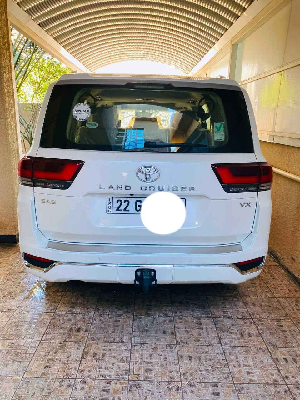 👑 مفخرة الأرض 👑
لاندكروز 2022 VX ساز ام الضمان 
ماشية 13 الف 
كفالة عامة 
محرك 4000 تنفس طبيعي 
رقم اربيل مميز بأسمي 
مغلفة PPF بشركة ساز
مواصفات VX معروفة 
السعر : 70
للتواصل : ***********
العنوان : بغداد / الطارمية
