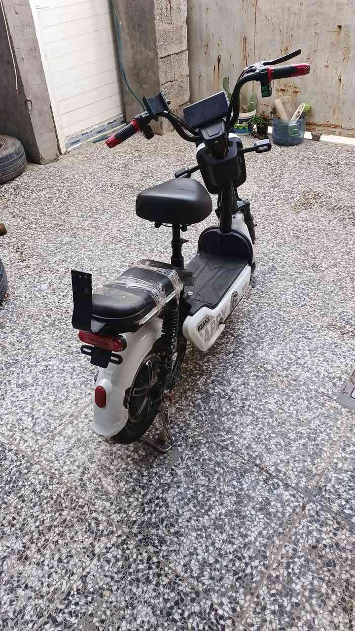 السلام عليكم دراجه شحن🔋⚡للبيع الدراجه حلوه ونضيفه كهربائياتها شغاله🔋🔌أربع نمر بدون شاحنه نضام مثبت سرعه و بلوتوث
وسرعة الدراجه 60وسعر الدراجه 100وبيها مجال قليل
الاتصال برقم ***********
