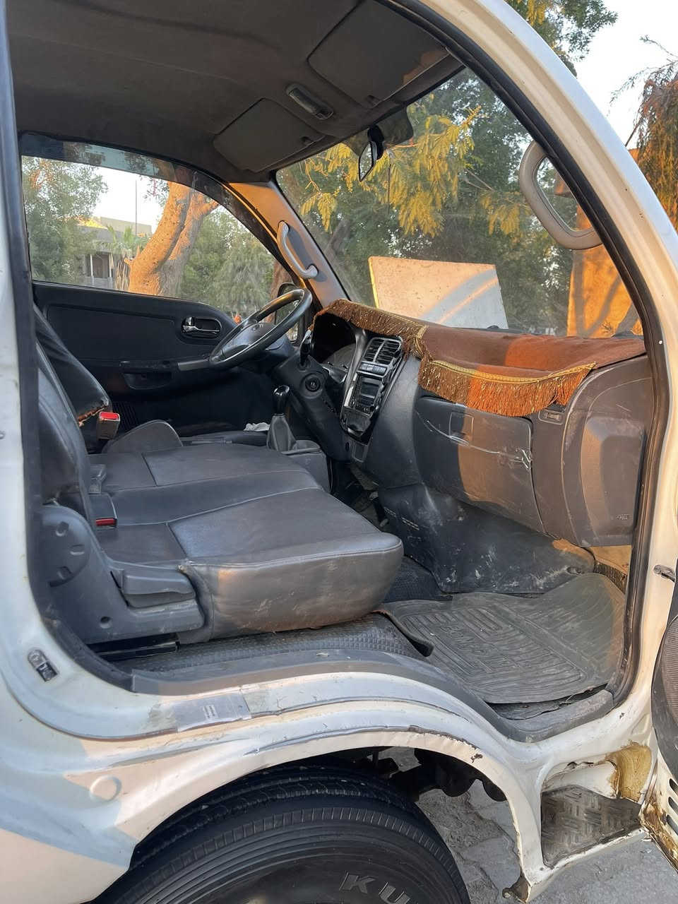 سلام عليكم كيا فحل مديل 11 محرك وكير مكفول تخم تاير جديد السعر 115 وبيهه مجال لستفسار ***********
