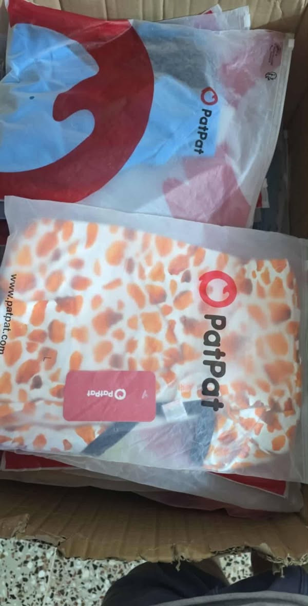 السلام عليكم
ملابس ولادي بناتي كل الاعمار قماش ليكره وفانيله 
اريد ابيعهن كلهن شلعه وحده بيهن بل ٩٠قطعه الله يشهد بالله الكريم عليه القطعه ٣ حته بفلوسهن ابيعهن وتوصيلهن اني اوصلهن مجاني تواصل على الوتساب او مازنجر اني ادخل عليكم على الخاص ***********
