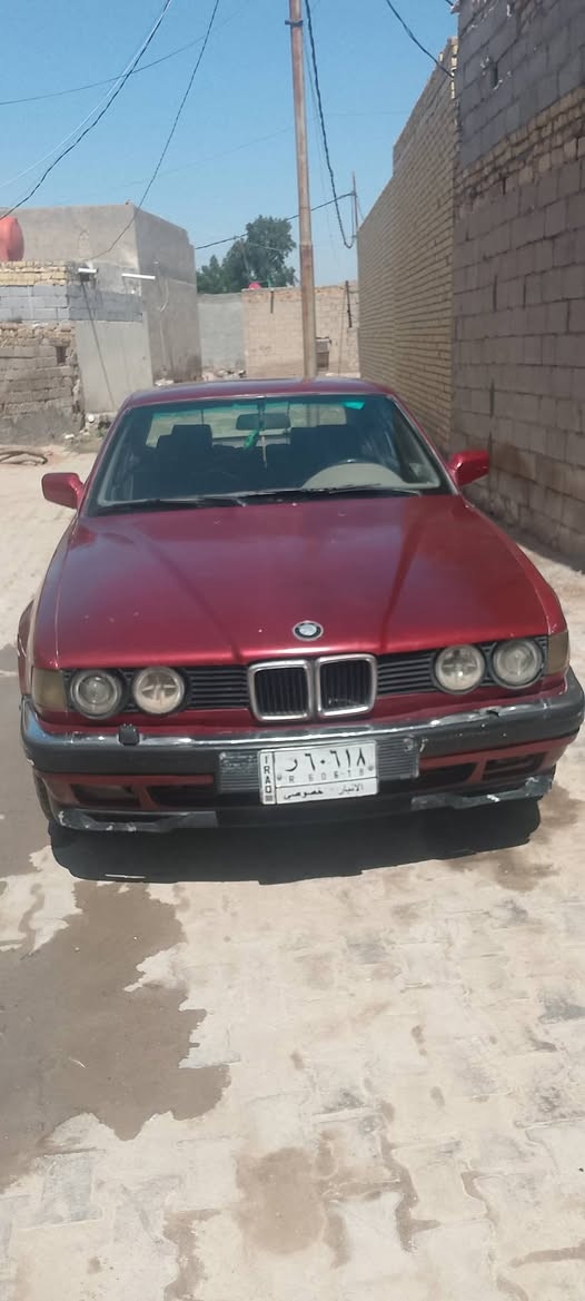 السلام عليكم للبيع بي ام 730 مكينه وقير شرط سياره امبار مشروع وطني مداور مباشر موديل  93 وارد ياباني مكان السماوه شراي بخير ويدلل ويريدها يتصل على الرقم ‏‪***********‬‏
