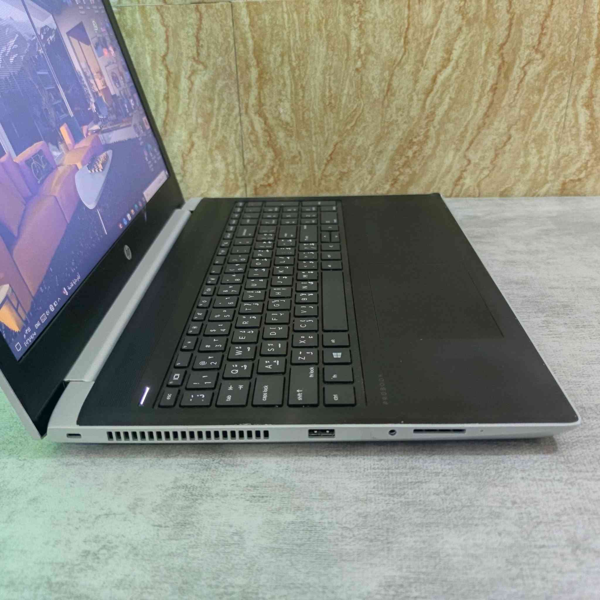 لابتوب من شركة hp pro book 450 g5
المعالج:Intel Core i5 7200U من الجيل السابع

الذاكرة العشوائية (RAM): بسعة 8 كيكا قابل للتطوير 

الهارد (التخزين): من نوع SSD السريع بسعة 256 كيكا 

كارت الشاشة: Intel HD Graphics داخلي مدمج بحجم 4 كيكا

الشاشة: بحجم كبير 15.6 ips ضد توهج  بدقة Full Hd 

باتري ليثيوم يوفر 3 ساعات شحن متواصل

ملحقات الشاحن الاصلي  مع ماوس هديه

السعر 280.000 وبي مجال بسيط


**إذا كنت صاحب هذا الإعلان وتريد حذفه لأي سبب، رجاءا أرسل رسالة إلى الدعم الفني**