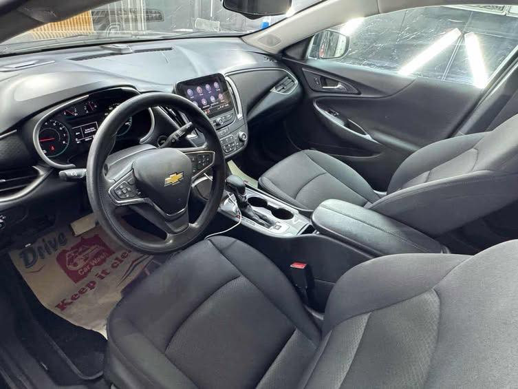 𝟐𝟎𝟐𝟑 𝐂𝐇𝐄𝐕𝐑𝐎𝐋𝐄𝐓 𝐌𝐀𝐋𝐈𝐁𝐔-𝐋𝐓
شوفرليت ماليبو (LT) موديل : 2023

اللون : اسود

عداد المسافة : 61 الف كيلو متر

حجم المحرك : 1.5L TURBO( 4,سلندر )

بصمة ابـــواب

بصمة تشـــغيل

تشغيل عن بعد (𝐑𝐄𝐌𝐎𝐓𝐄 𝐒𝐓𝐀𝐑𝐓)

شـــاشـــة ايباد لمـــس

هـــانـــد بـــريـــك بصمة

اوتو ستوب (𝐀𝐔𝐓𝐎 𝐒𝐓𝐎𝐏)

رادار امامي 

حساسات امامي 

نظام (𝐄𝐂𝐎)

تحكمات استيرن

كشنات كهربائي 

كشنات هيتر

لايتات 𝐋𝐄𝐃 ليد بيلادي

بكلايتات 𝐋𝐄𝐃 ليد بيلادي

تفاصيل اكثر وحادثها الاتصال على ارقام التالية

☎️ ***********

عنوان📍النجف الاشرف / رقم السيارة كربلاء مرقم جديد السعر 118وبيها مجال بسيط
