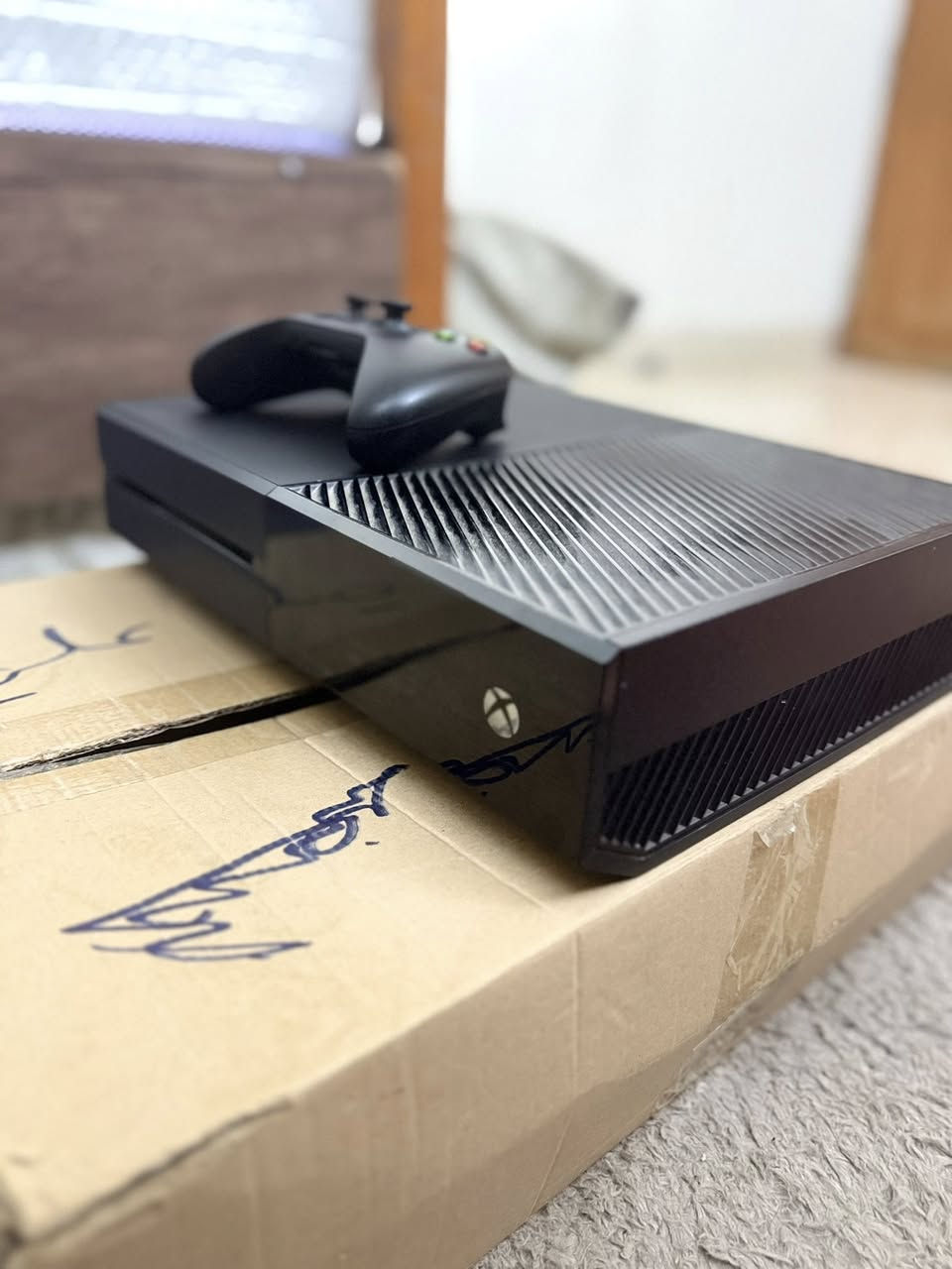 سلام عليكم جهاز لبيع Xbox One فات ذاكره واحد تيرا جوستكين وحده اصليه وثانيه احترافيه جهاز نظيف و غراضه كامله لاكن بيه خلل قطعة البلوتوث ونت عن بعد غير شغاله بس يتصل بل نت عن طريق كيبل النت طبيعي سعر130 مكاني الناصريه


**إذا كنت صاحب هذا الإعلان وتريد حذفه لأي سبب، رجاءا أرسل رسالة إلى الدعم الفني**