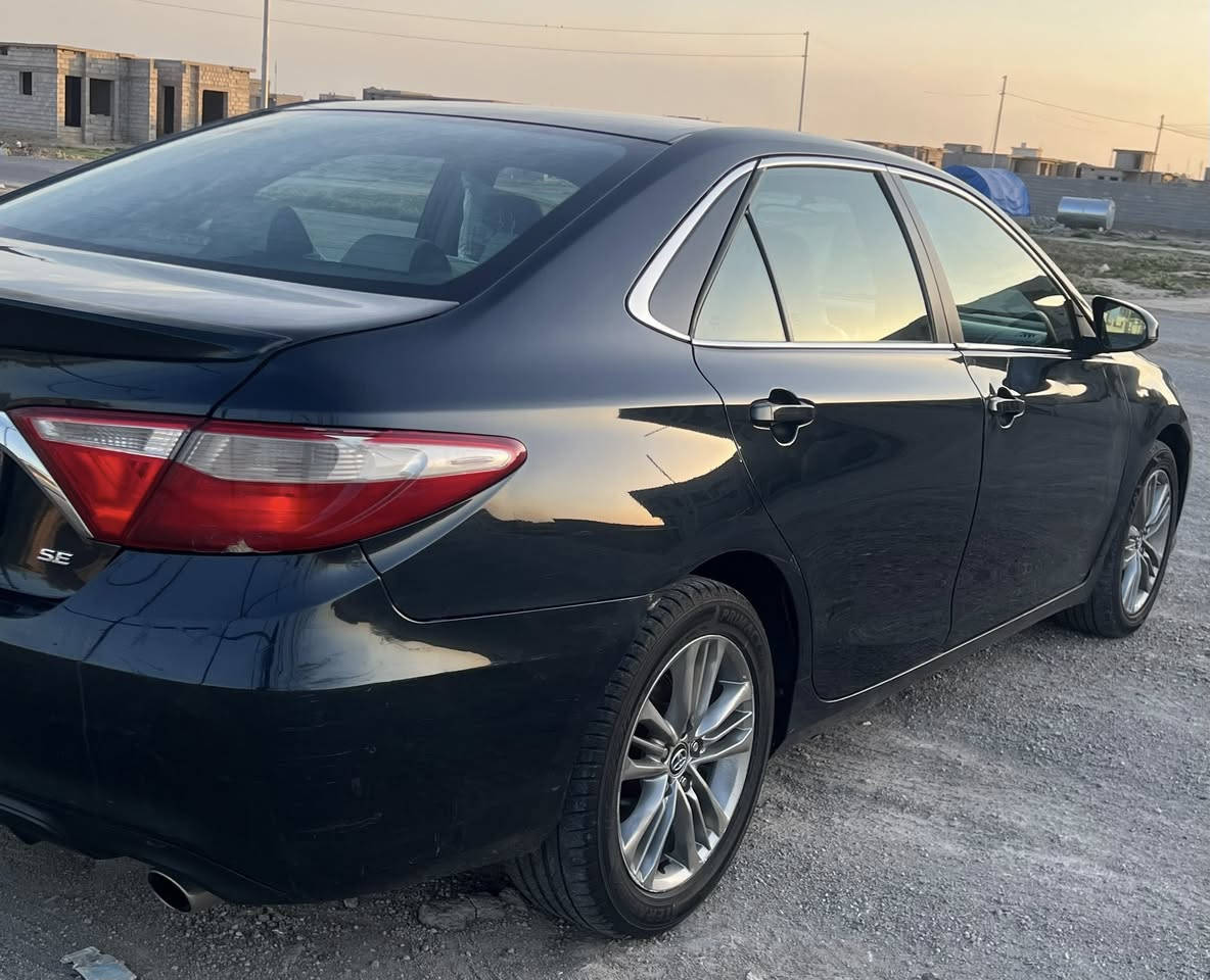 السلام عليكم كامري 2017 SE للبيع رقم اربيل بأسمي تحويل ثاني يوم سنوية لل 2028 (صبغ جاملغ وبنيد بدون اي دواخل بالشرط) تخم تاير جديد صدر امامي خلفي جديد تبريد ثلج كير ومحرك بالشرط لا تنقيص لا تبخير لا نضوح السيارة جاهزة من اي نقص السعر 129 وبيها مجال للشراي للأستفسار ***********
