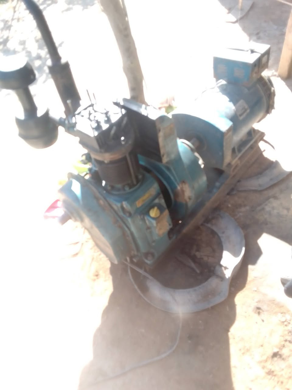 جليدر ميتسوبيشي للبيع موديل 82 محرك مال حاويه السعر بعشر ملايين ***********
