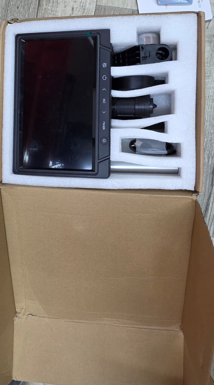 السلام عليكم مجهر الكتروني بهذا الشكل بعده بالكارتون السعر 50


**إذا كنت صاحب هذا الإعلان وتريد حذفه لأي سبب، رجاءا أرسل رسالة إلى الدعم الفني**