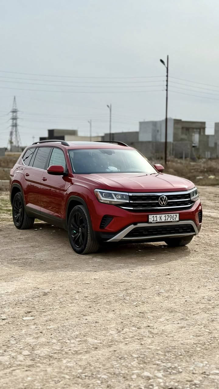 السلام عليكم سيارة فولكس وآجن اطلس موديل 2023
ماشيه 32 ألف رقم بغداد فول مواصفات SE فتحة سقف
كشنات VIP بصمة تشغيل عن بعد توقف تلقائي رادار 360 والى آخره من المواصفات الكثيره السياره جديده ما ناقصه اي شي السعر 295$ لاستفسار الاتصال ***********
