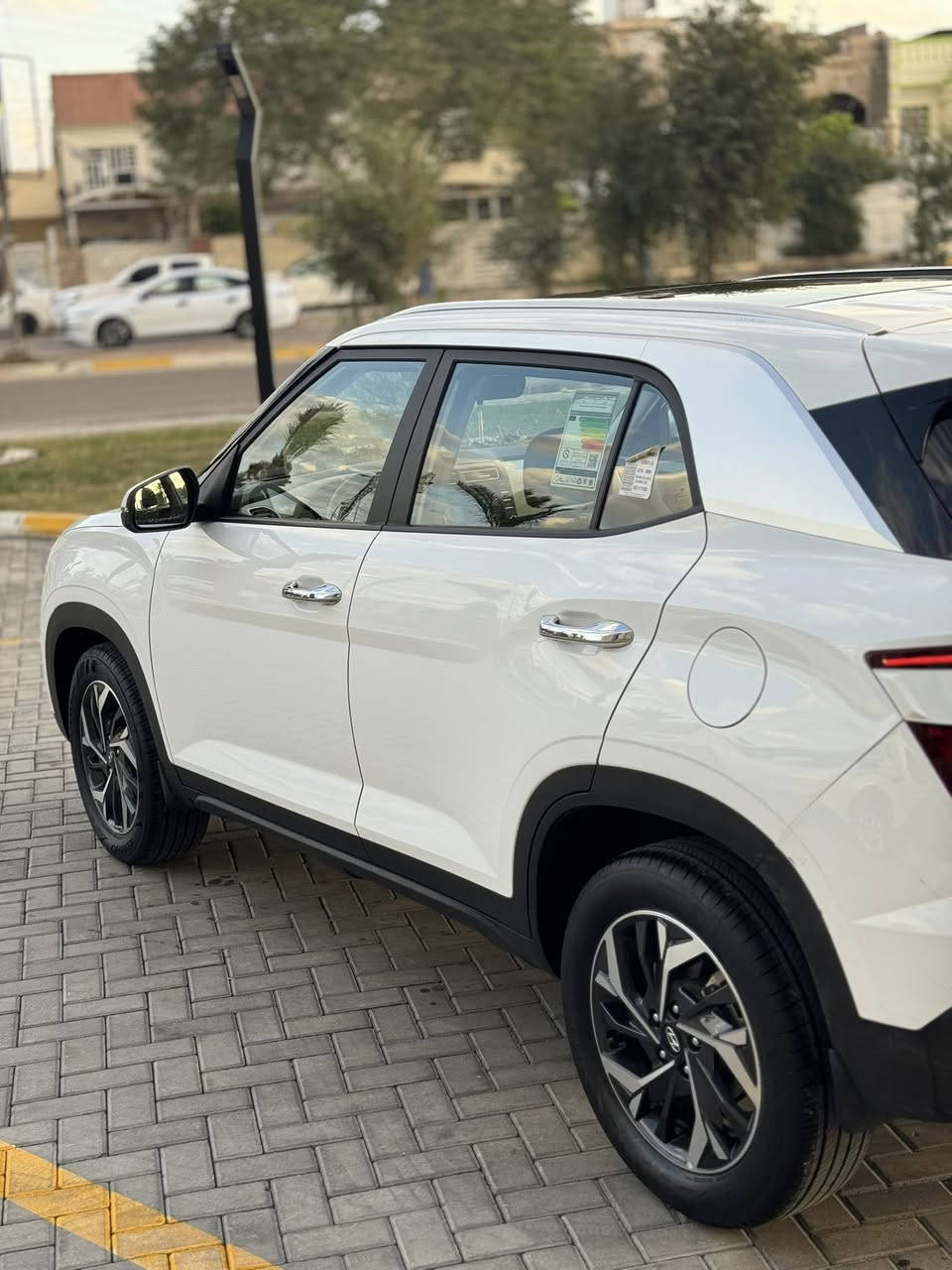 تحيه طيبه السلام عليكم ورحمة
هيونداي كريتا 2024 ــ وارد خليجي ــ

اللون ابيض 

🚨 ماشية 22  الف

✅ محرك 1500 دبل نوزل 

✅ كير اوتوماتيك 

✅ سقف بانوراما 

✅ شاشة لمس تدعم ابل كار بلاي واندرويد اوتو

✅ تشغيل بصمة ودخول ذكي

✅ كاميرا خلفية وحساسات رجوع 

✅ اضواء LED 

✅ مثبت سرعة وتحكم ستيرن جهتين بلوتوث للاتصال

✅ فتحات تكييف خلفية 

✅ شاحن لاسلكي للموبايل ومنافذ USB 

✅ تحكم ارتفاع مقعد السائق 

✅ مري جانبية شفط 

✅ عدادات دجيتال 

✅ هاند بريك كهربائي 

✅ شفتات ستيرن

✅ اشاير مري جانبية

✅ اوتو هولد

✅ نظام ايكو اقتصادي

✅ لايتات داخلية عدد 4

✅ قفل ابواب وجامات مركزي

✅ التحكم في سحب الهواء  

.رقم اربيل   تحويل مباشر سنويه هزه جديد بأسمي تحويل

السعر 158 ورقه مجال بسيط 

اي استفسار اتصل وتدلل 

***********

مكان بغداد حي الحسين قرب جسر العامرية 

غير متواجد على الفيس
