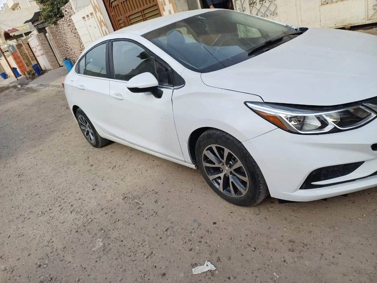 شوفرليت كروز 2018
صبغ عام مجفية 

مكينه معمره جديد 

كروز سرعه 

قفل سرعه 

كامرة دوار 

شاشة كبير 

تحكم ستيرن  

تحويل وكالة شرط 

مكان السيارة اربيل 

للأستفسار اكثر اتصل 
***********
