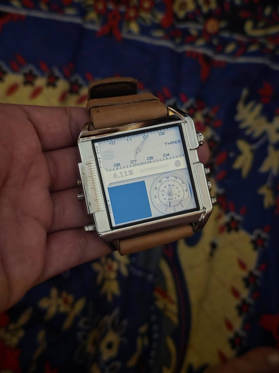 ساعه سير جلد طبيعي نقص بس باتري الساعه شغاله شرط لبستهه لبستيت بس جبيره عله ايدي للبيع سعر ٤٥ الف او مراوس بخاتم فضه حلو مكاني بغداد مدينه الصدر توصيل لا يوجد


**إذا كنت صاحب هذا الإعلان وتريد حذفه لأي سبب، رجاءا أرسل رسالة إلى الدعم الفني**