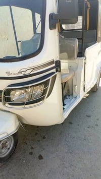 تك تك تي في اس مديل 22/نضافة خير من الله تحويل تاني يوم سعر 6800و وبيه...