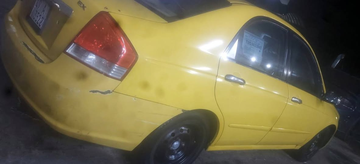 السلام عليكم سياره سبكترا موديل 9وارد امريكي كهرباياته مكفوله حادثه جاملغ +وبنيد+تخم تاير باتري جديد+ محرك ٢٠٠  حاويه صارله شهر من شاده والكيير خير من الله  مصفره هيئه وغرامات السياره شرط التحويل رقم نكليزي كربلاء مكلف بنشر الستفسار اكثر ***********
