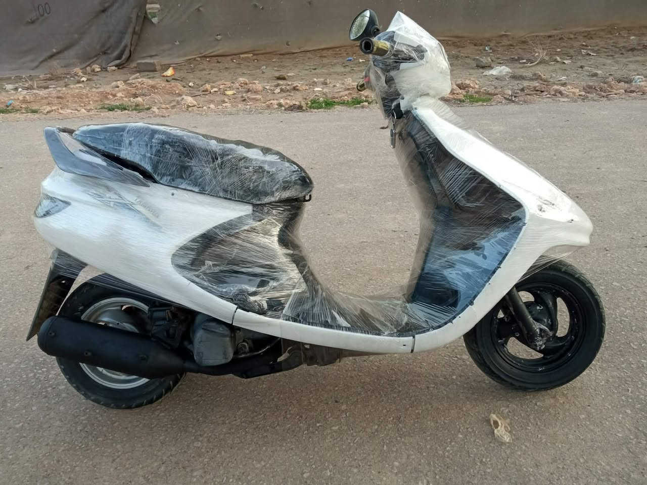 السلام عليكم دراجه للبيع الدراجه مكينتهه فول اتكلك اتكتك ناعمه حيل الدراجه لايت امامي لايت خلفي شغاله كامله مكمله السعر ب 340 او بيها مجال للشراي متوازي علا بيعته مكاني بابل قضاء القاسم ع *********** بي واتساب
