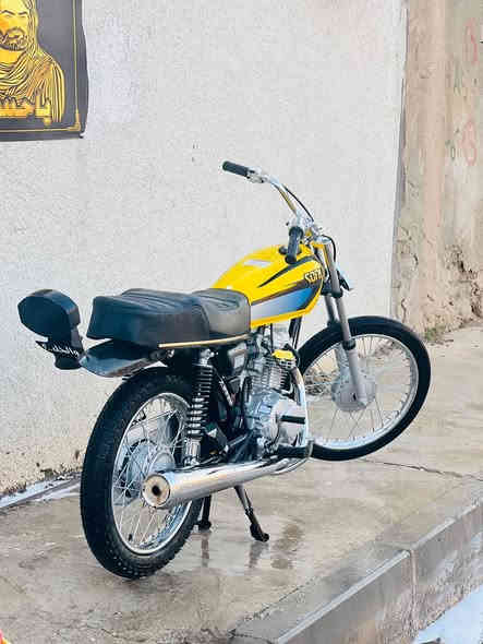 س ع شباب دراجه للبيع تعمير جديد كله 25وشاصي 18اوراق صاله شهرين من معمره مكان الغراف شراي بخدمته سعر 950وبيه مجال بصيط كلش حك جيه وهاذ رقمي ***********
