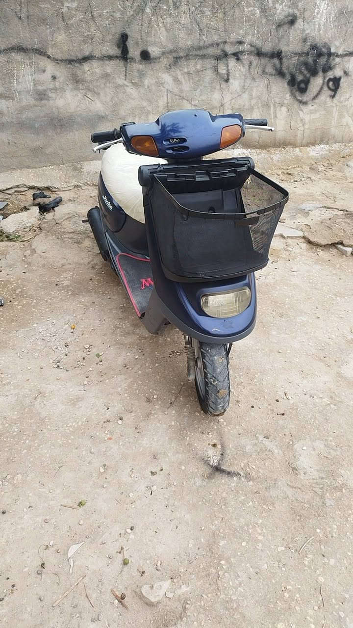 السلام عليكم دراجه منغول بلاديه 2003 ما مفتوحه كل شيء شغال العنوان كربلاء سايدين حي الشهداء الموظفين الشراي نتصل على هذا الرقم ***********
