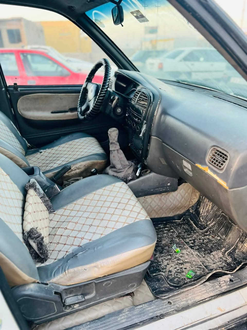 السلام عليكم 
كيا اسبورتج 2001 رقم دهوك شرط التحويل والوكاله سيارة جاهزة كير و محرك شرط سيارة بلا صبغ
تبريد تدفئة شغالات صدر محرك تايرات كلها شرط السعر 38 ورقه وبيها مجال و يرهم مراوس حسب القناعه للإستفسار الاتصال على الرقم التالي ***********
