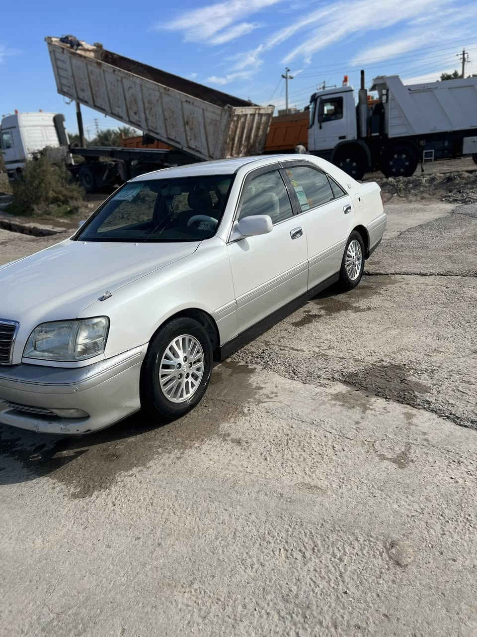 آلَسِلَآمً عٌلَيَکْمً وٌرحًمًةّ آلَلَهّ وٌبًرکْآتٌهّ 
ملكه ادوات كصه جنطه
متوم الماني شغل مظبوط
السياره جاهزة للاخير تبريد حداده تخم تاير جديد
كير مكينه شرط
دكمتين 
ويل كب حصيره بالكارتون
محرك D4 الكبير
للاستفسار ***********
العنوان ناصريه
السعــــــر35 وبيهه مجال
