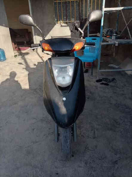 سلام عليكم دراجه بريز امانت الله نضيفه محرك مامفتوح وتجي تفحص بيدك السعر 450وبيه مجال  
***********اتصل وبيك خير دولل
