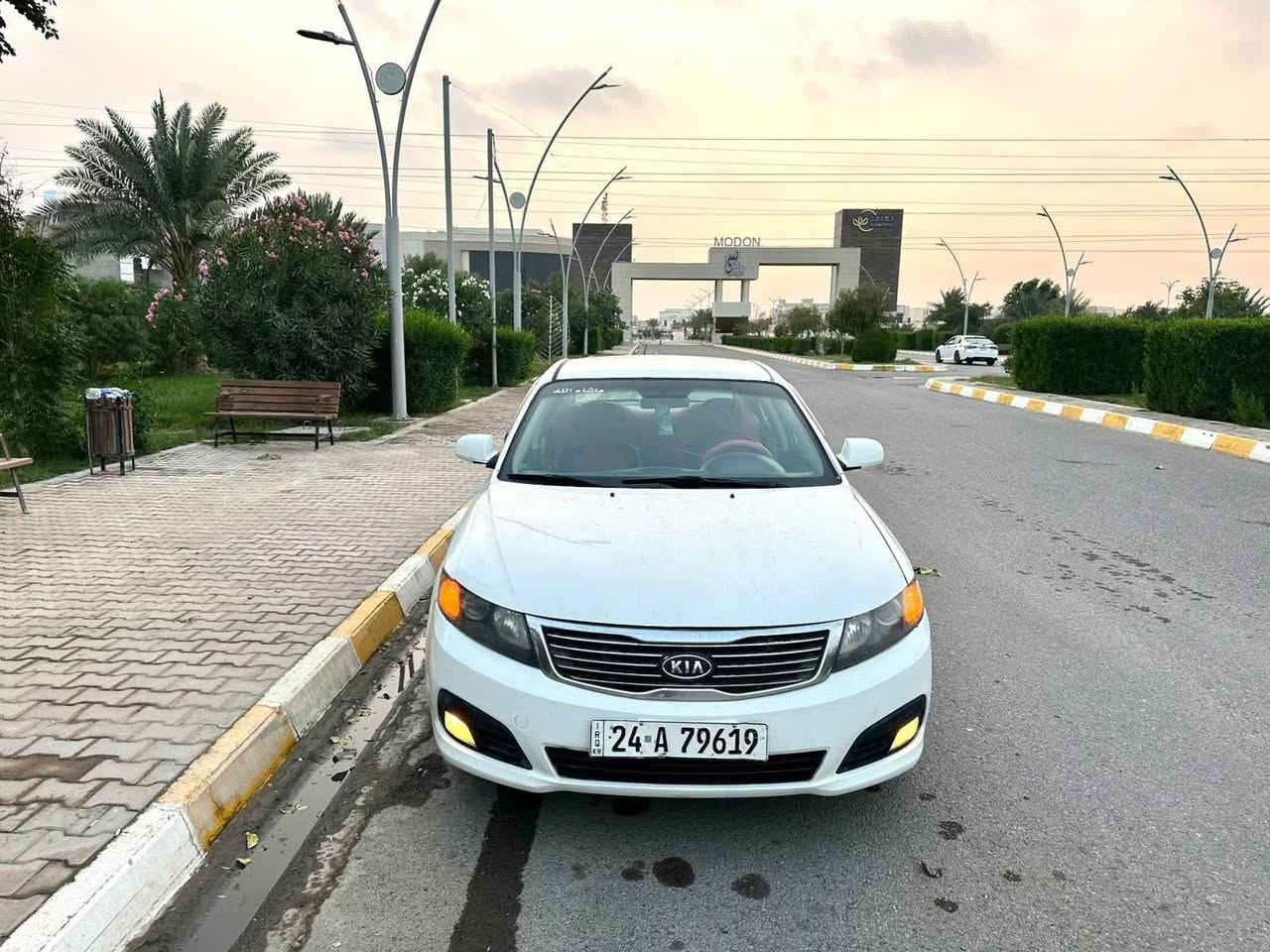 سلام عليكم
أوبتما خليجي 2009 
مصبوغه عام حادثه جاملوغ امامي وتكمه السياره خير من الله وجاهزه 
محركه 2400 دوش 
السعر 80 
مكان السياره صلاح الدين قضاء بلد 
***********
***********
