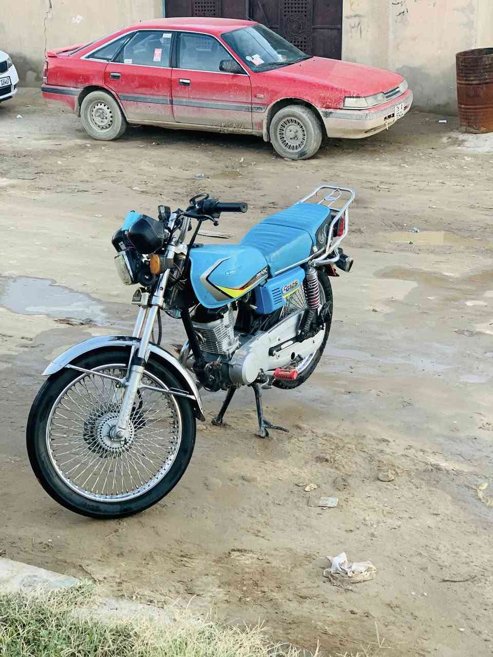 سلام عليكم للبيع دراجه تايكر سونك موديل 23 مبدل بستم فقط كهربائيات شغاله الصفاحيه من جهه الشوته واكعه وبيه صوت فيلسه فقط شلعه ومعدل تجي وشوف السعر 450 وبيهه مجال للشراي للاستفسار ***********
