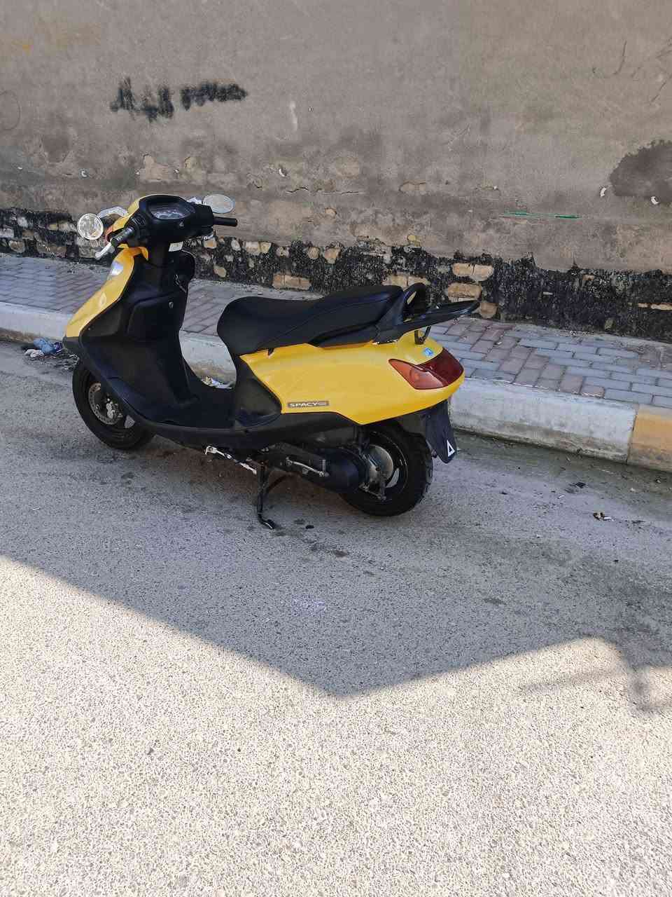دراجه سبيسي ياباني كفر وكابريتر بلاديه مختمه ياباني أصلي علا وضع البلاد دراجه جاهزه كل نقص مابيه الهاتف ***********مكان كوت الخاجيه
