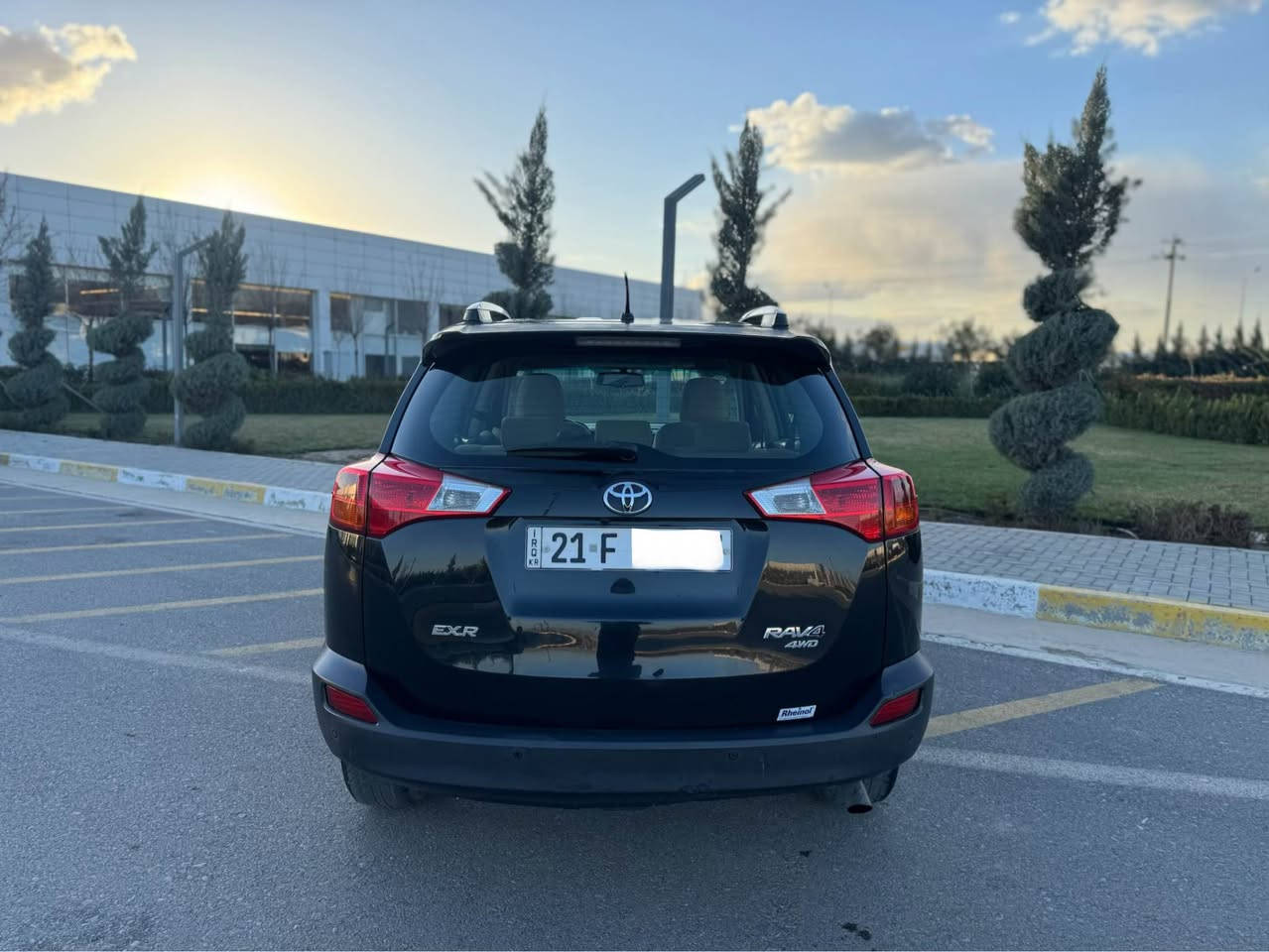 تۆیۆتا ڕاڤ ٢٠١٤ خلیجی سەنەوی تا مانگی ٣/٢٠٢٧ پێش و دوای تازە داگیراوە بێ تەقەو ڕەقە ٣ پارچەو پەڵەیەک بۆیاخی هەیە بەبێ ناوگرتن *********** سعری ١٣٨ گەڵا و معامەلەیەکی برایەنە تەنها فرۆشتن ئاڵو گۆڕ ناکەم السليمانية, العراق
