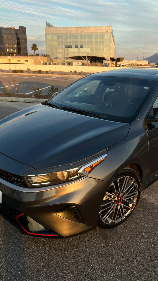 فوتي GT line  ٢٠٢٢ فول مواصفات
ممشى ٤٦ الف 
كير عادي 
حادثها البوند مفتوح راجع ع السقف  يعني صبغ بوند وسقف
رقم الشاصي بالصور ابحث وشوف الضرر
بدون دواخل بدون اير باك 
مابيها اي ملاحظات 
السيارة منصوبة وما ناقصها اي شي 
مرقم جاهز وتحويل فوري
  
سعرها ١١٨$
 
*********** ☎️
