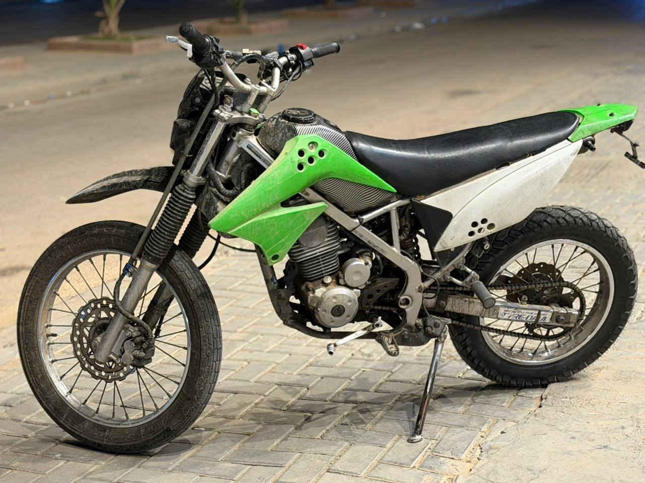 مستعجل عل بيع قفاز كاوسكي 250cc نوزل درجه كفاله عامه اوراق بس منفيس او مكاتبه السعر بواحد او بيه مجال حك الجيه العنوان بغداد للاستفسار اكثر ***********
