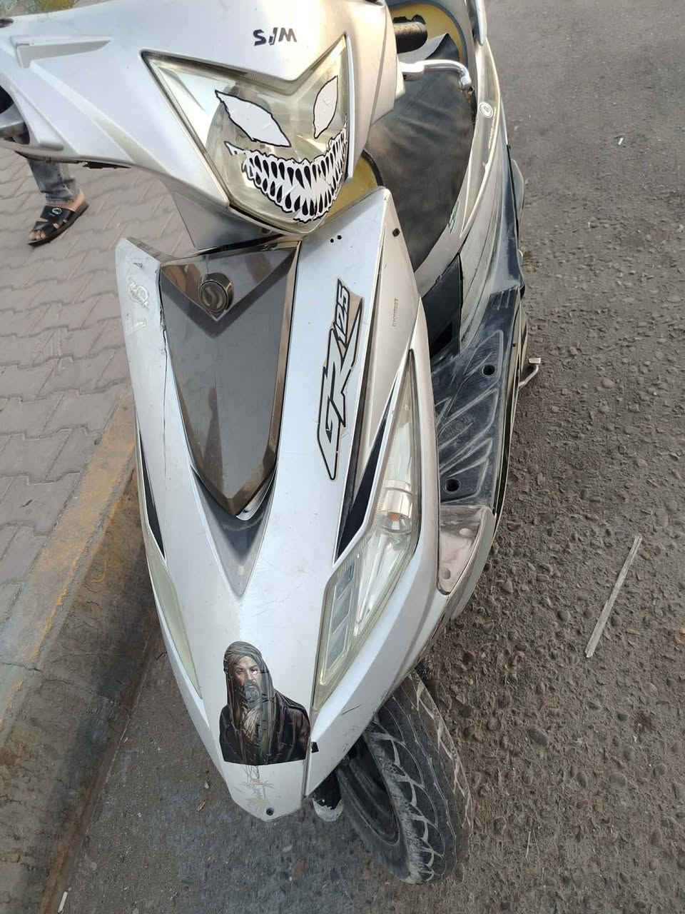السلام عليكم ورحمه الله وبركاته للبيع سيام ياباني نوزل كامله مابيه كل نقص صالصنه رياضي سعر ٣٥٠الف مكاني بغداد ساحه عدن هاتف ***********
