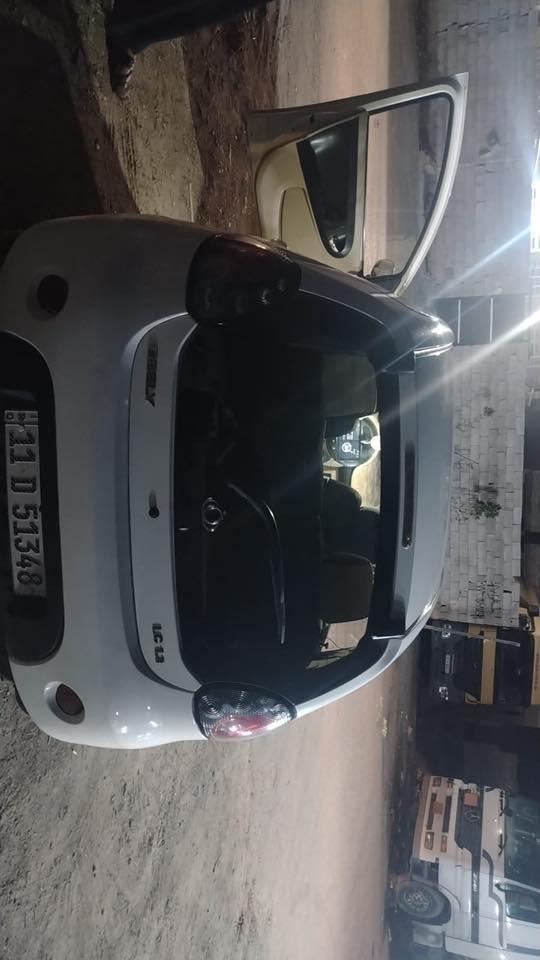 السلام عليكم باندا موديل ٢٠١٢ محرك ميكانيكي مري كهرباء  تخم تاير جديد ماشيه30263 السعر 50 وبي مجال مكاني الدوره ابو دشير ‭٠٧٧٤ ٣٥٠ ٥٧٣٩‬
