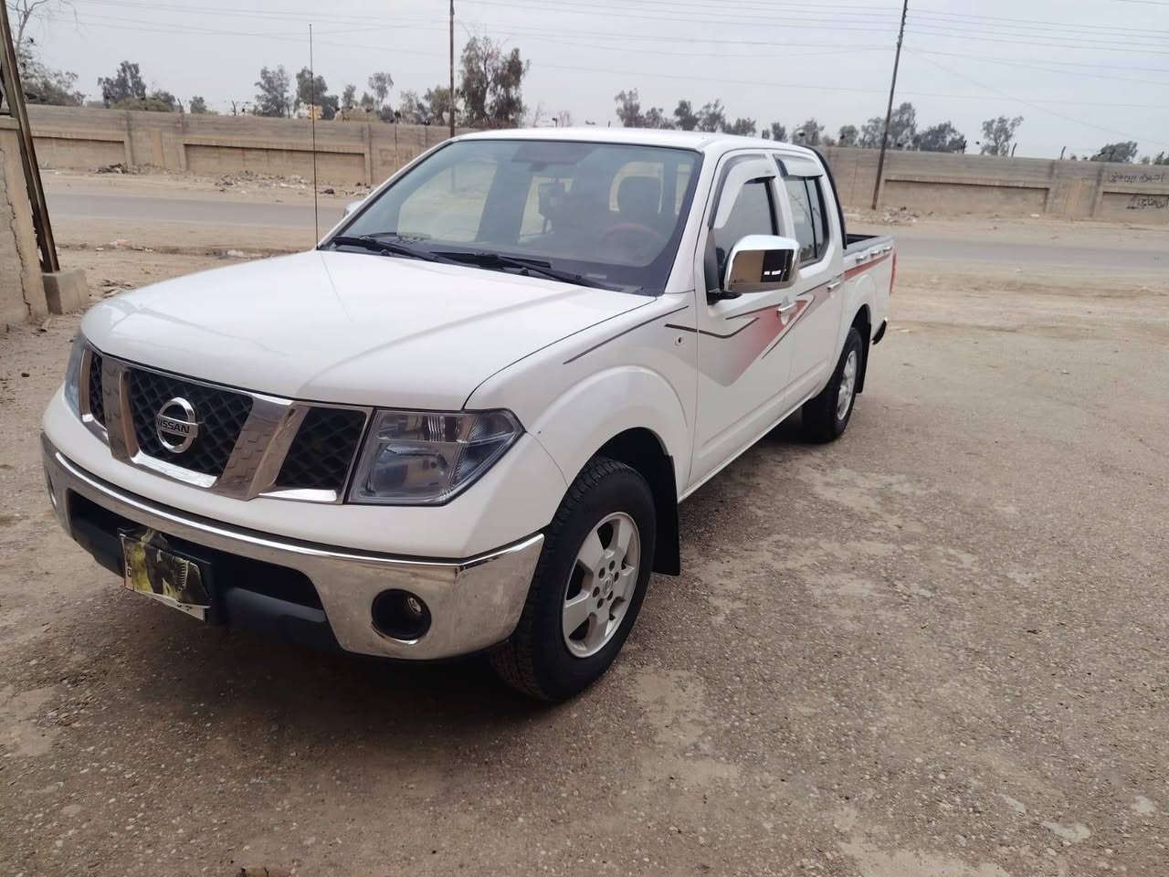 سلام عليكم نيفاره البيع سياره مكفوله كفاله عامه جديده موديل 2014جديده سياره وتماتيك تخم تاير  ماشيه 110حقيقي سياره جديده أحله من صوره مكان بغداد سياره رغم دياله  بسمي سياره تحويل سعر تصل ررغم ما متواجد عله الفيس بي واساب***********
