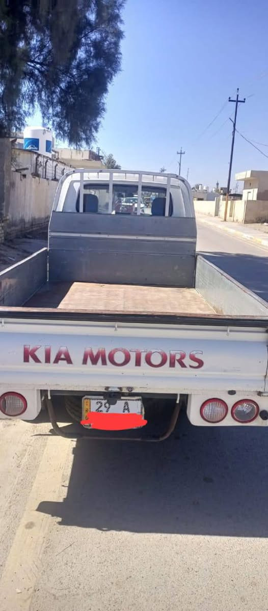 كيا حمل موديل 2020 للبيع ماشيه 115 رقم انكليزي سنويه جديده تخم تاير جديد باتري جديد سياره نظيفه مال بيت 
رقم الهاتف ***********
