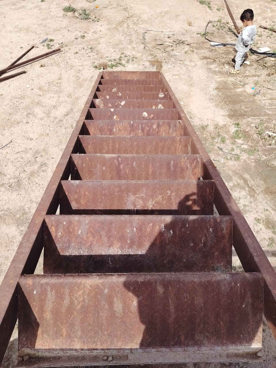 درج طول 5 متر وعرض متره للبيع مكاني كربلاء  السعر 100 وبيه مجال اتصل ***********
